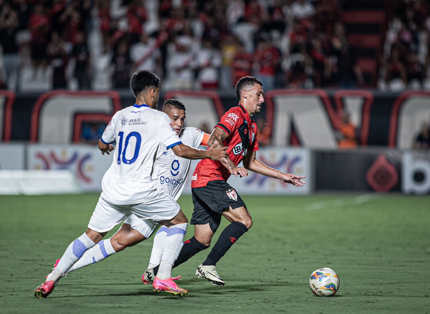 Atlético vence e chega a sua sexta semifinal seguida