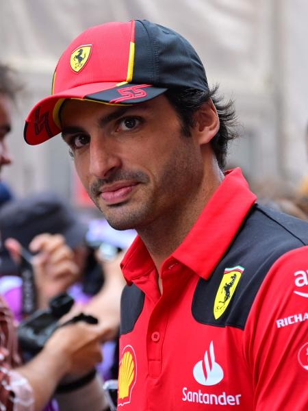 Carlos Sainz pode correr pela Mercedes em 2025 !