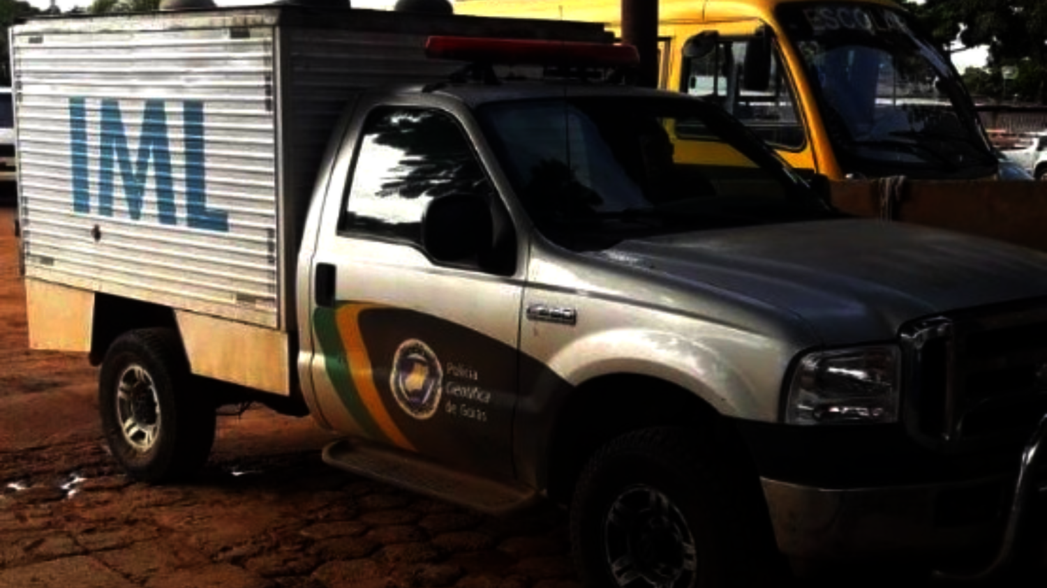 Homem morre ao cair de telhado durante reforma