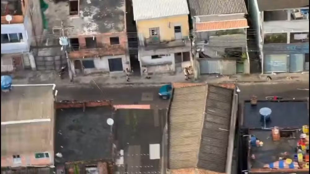 Cabeça é encontrada dentro de lata