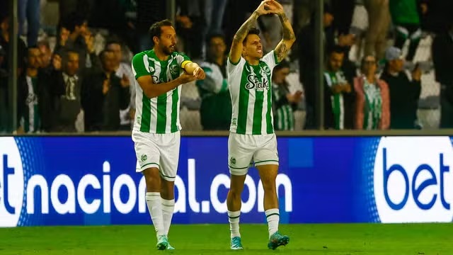 Juventude vence Corinthians em casa e entra para G4