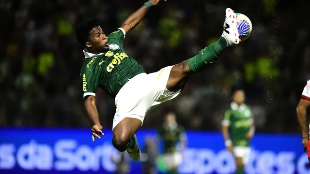 Palmeiras perde em casa para Internacional com lei do ex