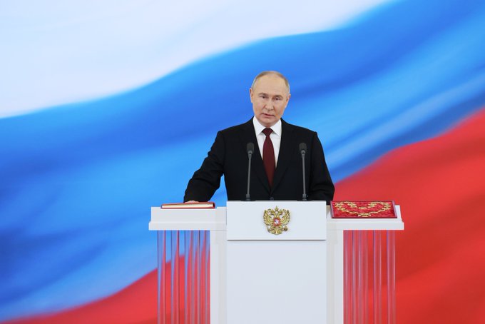 Após ameaças, Putin fala em diálogo com o Ocidente na sua 5ª posse