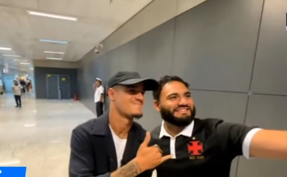 Phillipe Coutinho chega ao Brasil e negociações com Vasco estão bem adiantadas