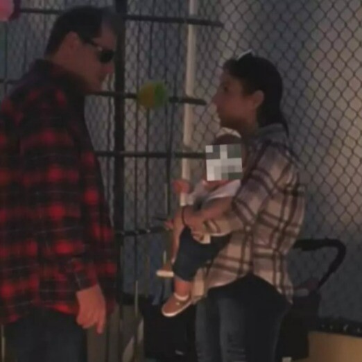 Suzane Von Richthofen surge pela primeira vez com filho e marido