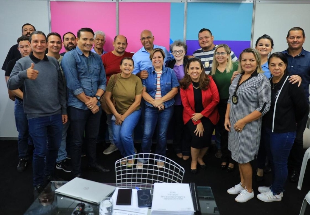 Gabinete Itinerante realiza 150 atendimentos no Jardim Abaporu