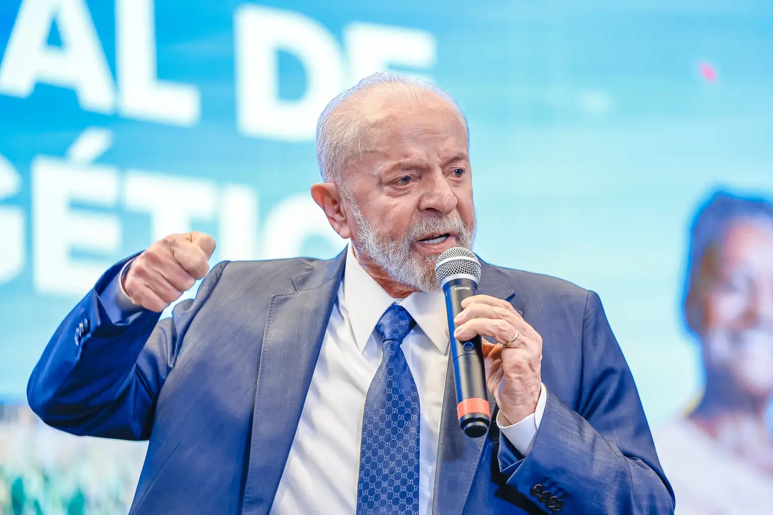 ‘Se a regulação das apostas não funcionar, eu acabo com elas’, diz Lula