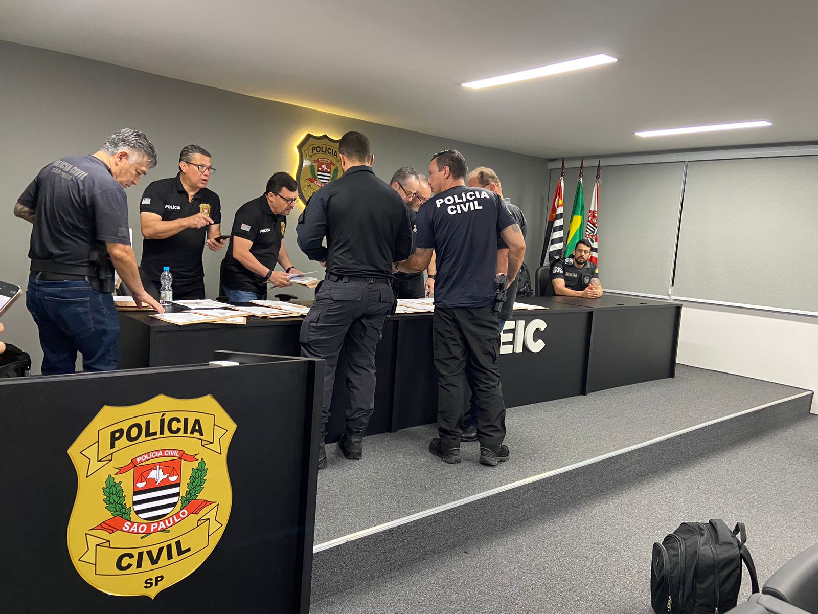 Operação desmantela associação criminosa que aplicou 27 golpes em Goiás