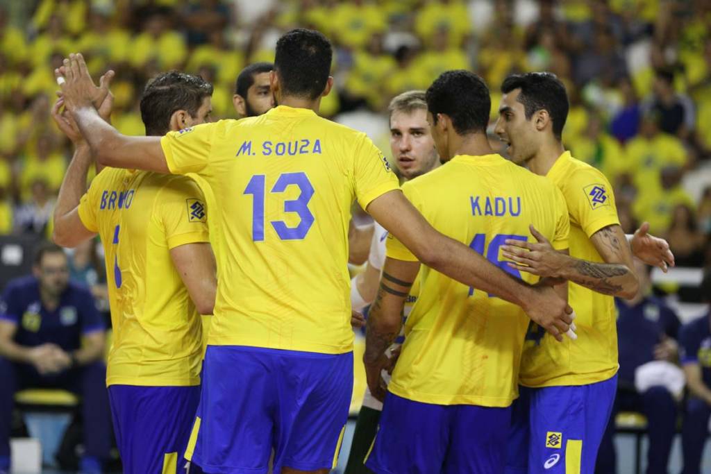 Brasil inicia última semana de treino antes de viagem