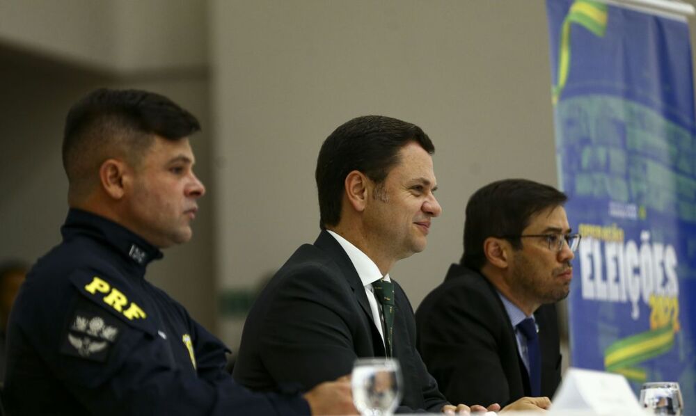 Torres se diz 'perplexo' com alegações de uso da PF contra processo eleitoral
