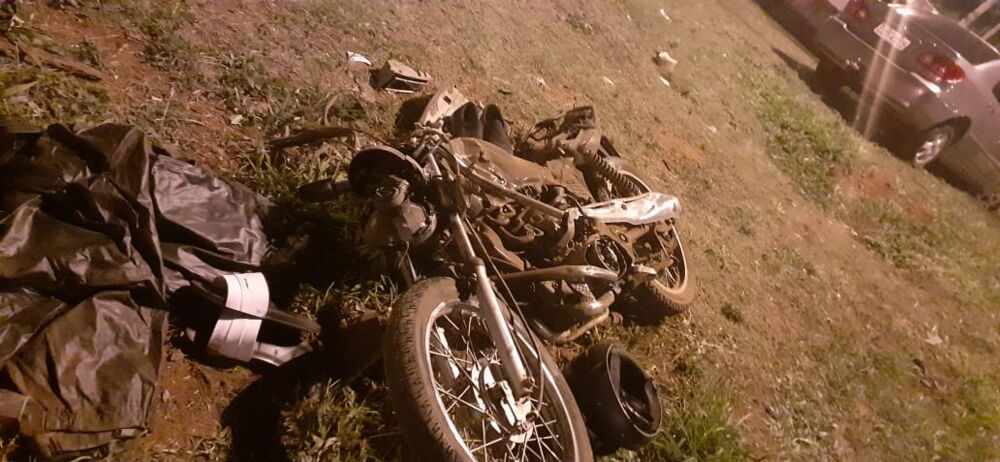 Motociclista fica gravemente ferido após ser atingido por carro, em Goiânia