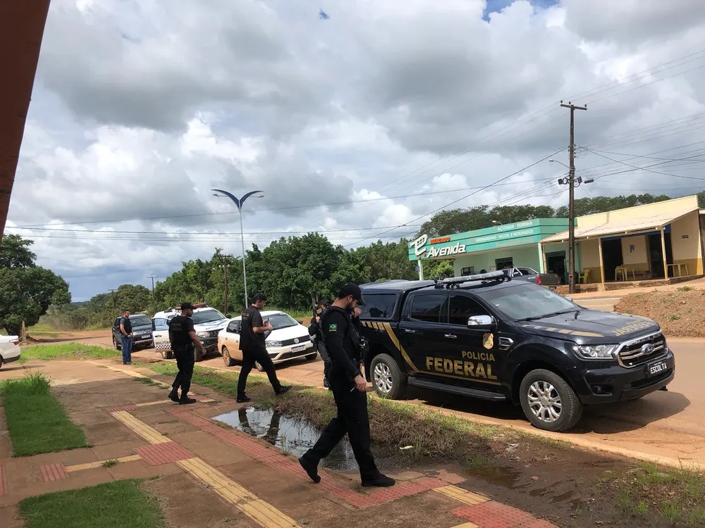 Três bolsonaristas são presos após bloquear BR-435