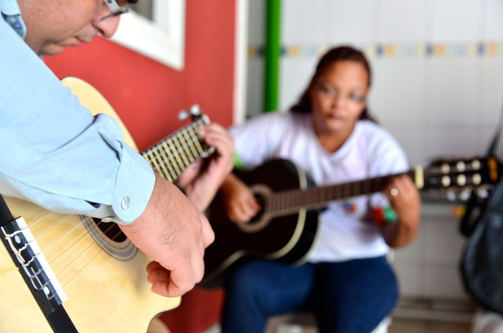 Escola de Música de Aparecida abre inscrições para curso gratuito