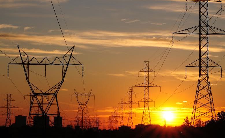 Furnas coloca em operação, em Goiás, linha de transmissão de energia