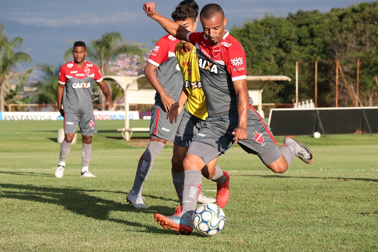 Chance pelo confronto direto