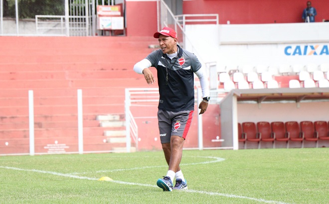 Treinador lamenta má fase nas finalizações