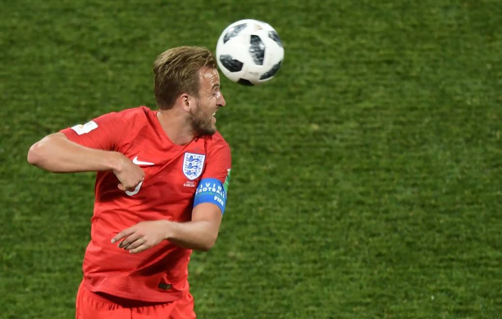 Inglaterra sofre com Tunísia, mas é salva por Harry Kane