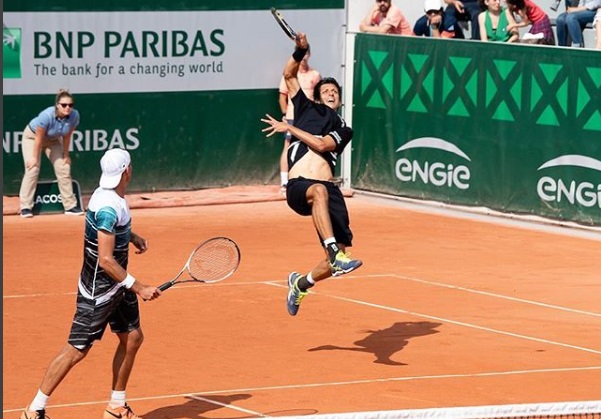 Melo e Kubot vencem espanhóis e avançam em Paris