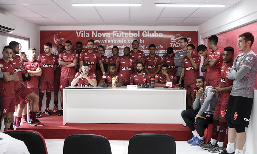 Diretoria e jogadores tentam blindar Hemerson Maria