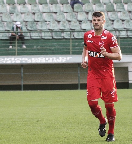 Rivais buscam equilíbrio em clássico