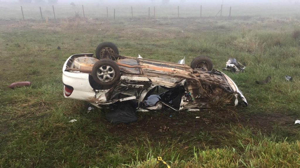 Acidente envolvendo carro e caminhão deixa dois mortos e três feridos em Cristalina