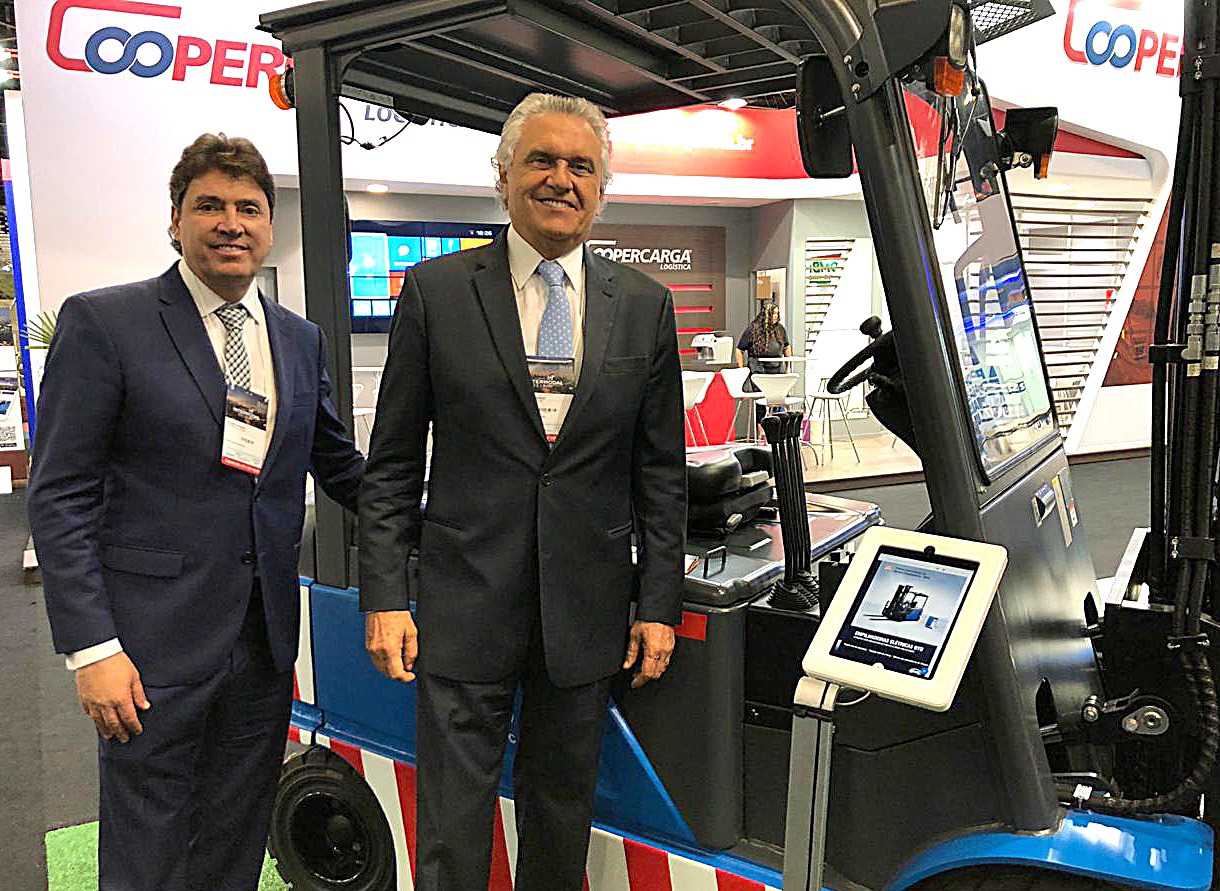 Governo de Goiás avalia tecnologia de ônibus elétricos sobre trilhos para o Eixo Anhanguera