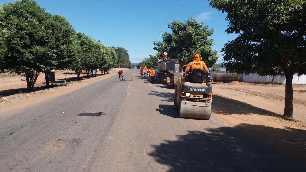 Reparos são iniciados em trecho da rodovia GO-060, próximo ao município de Israelândia