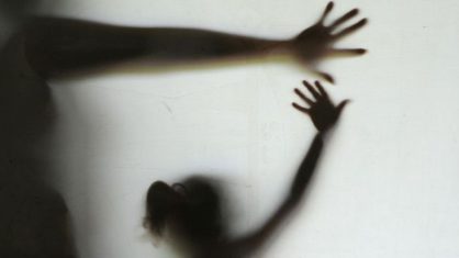 Menina de 11 anos vítima de estupro é proibida de fazer aborto legal em SC