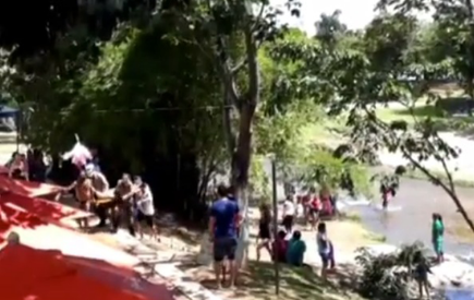 Adolescente é internado em estado grave após se afogar