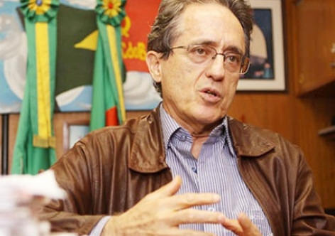 Aldo Arantes lança o livro “Reconstruir a democracia”