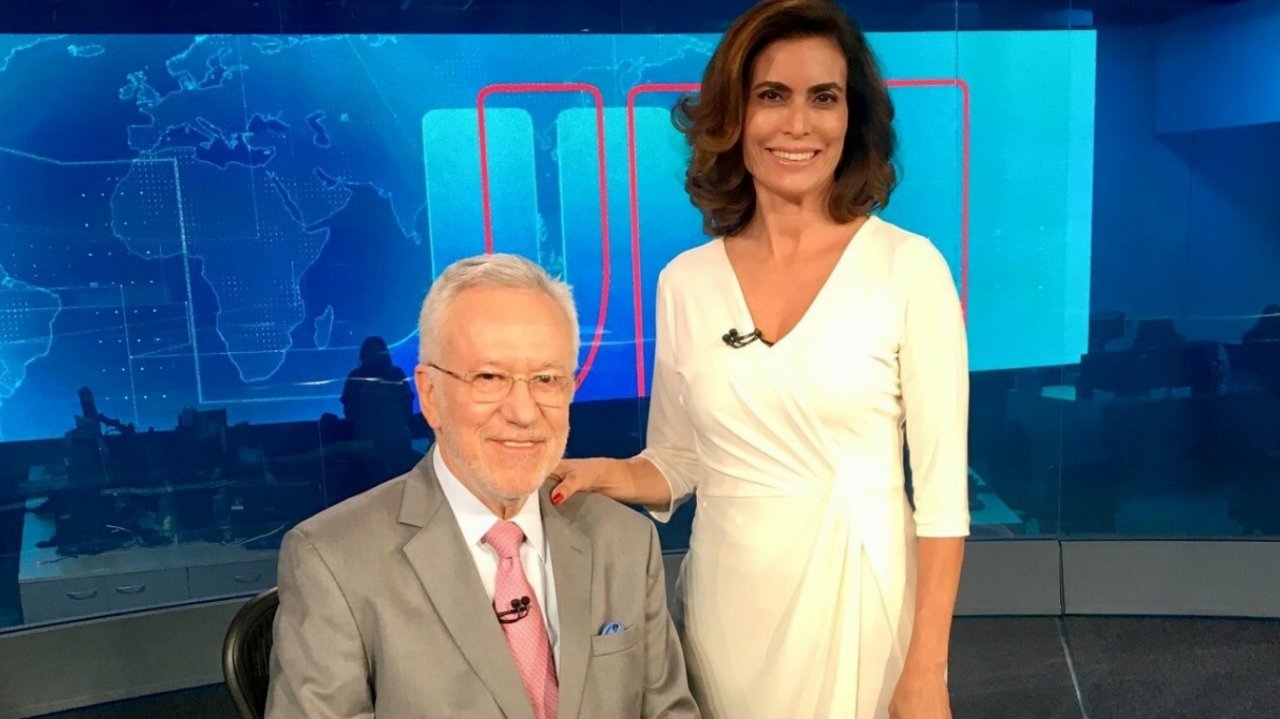Giuliana Morrone critica Alexandre Garcia: “Está gagá, tipo Regina Duarte”