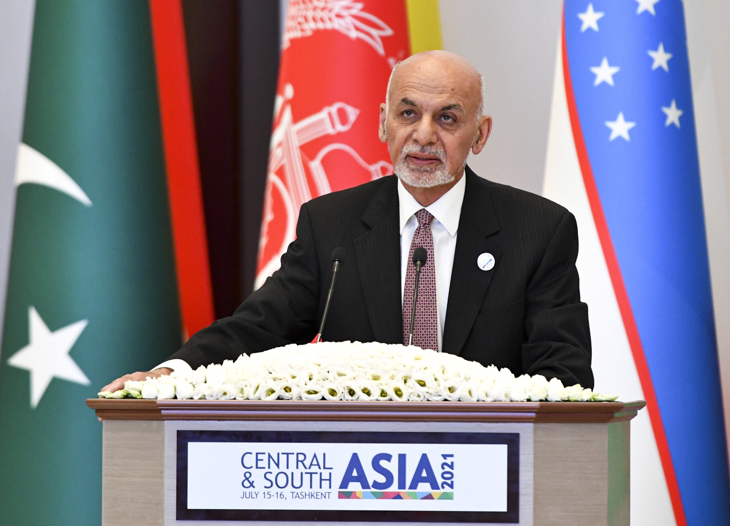Fuga de Ashraf Ghani do Afeganistão teve como destino os Emirados Árabes