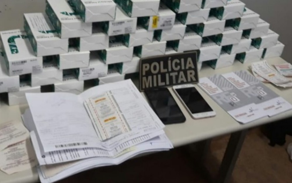 Dois homens são presos suspeitos de comprar R$ 40 mil em celulares com cartão de vítima de golpe