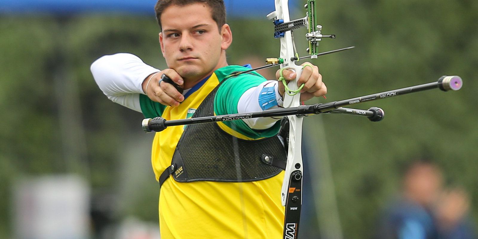Marcus D'Almeida avança no tiro com arco; Brasil está fora da disputa mista