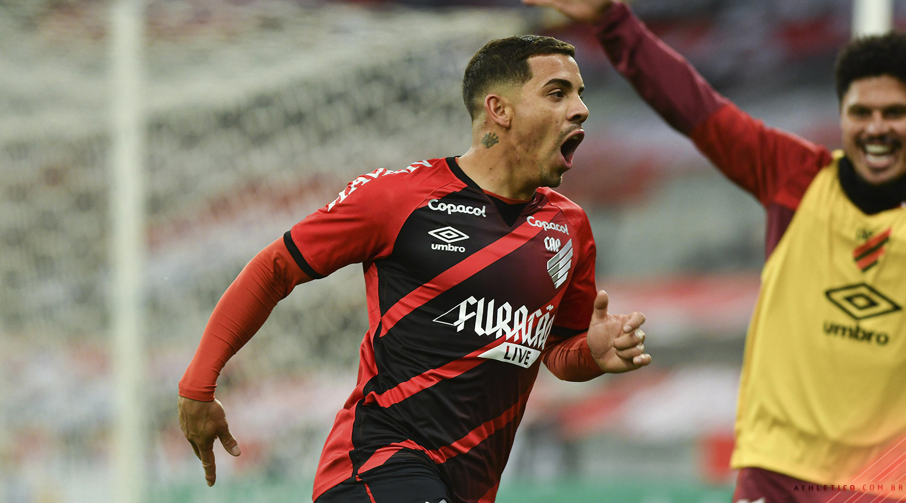 Atlético Goianiense perde para o Furação na Copa do Brasil