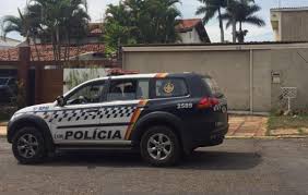 Mãe e filha são encontradas mortas em casa no DF