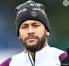 PF investiga suspeito de usar dados de Neymar para receber auxílio do governo