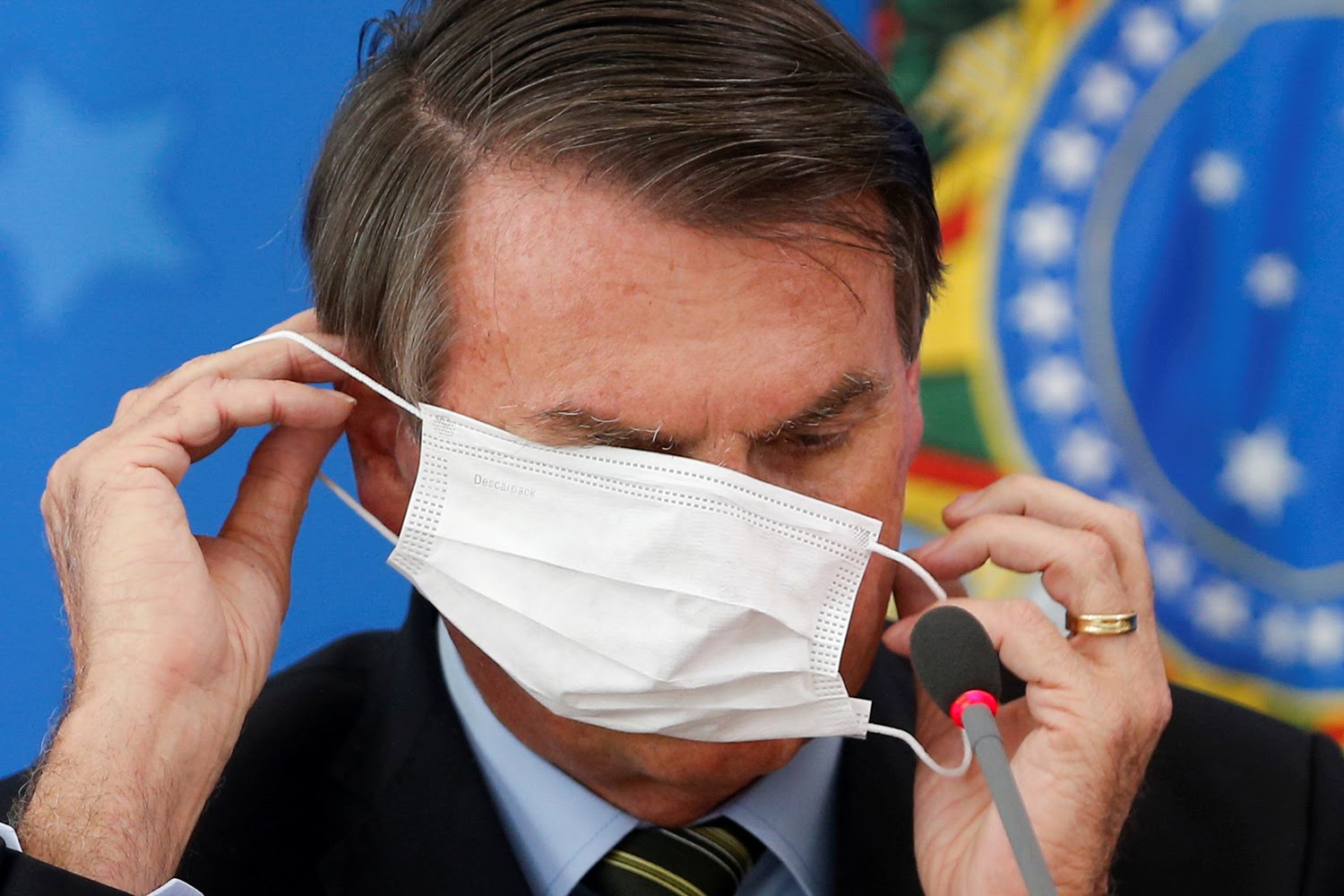 Bolsonaro: Forças Armadas decidem se povo vai viver em uma democracia ou ditadura