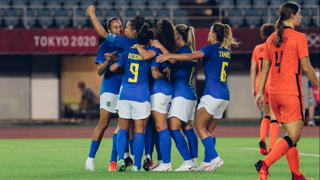 Seleção feminina de futebol joga bem e empata com Holanda por 3 a 3 na Olimpíada