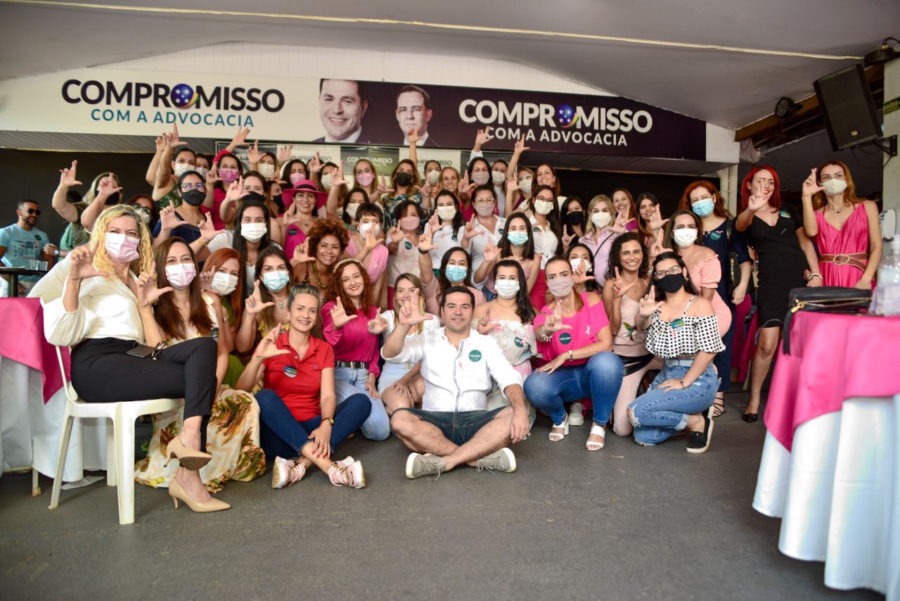 Exemplos de superação e de compromisso com a advocacia unem advogadas na campanha Outubro Rosa