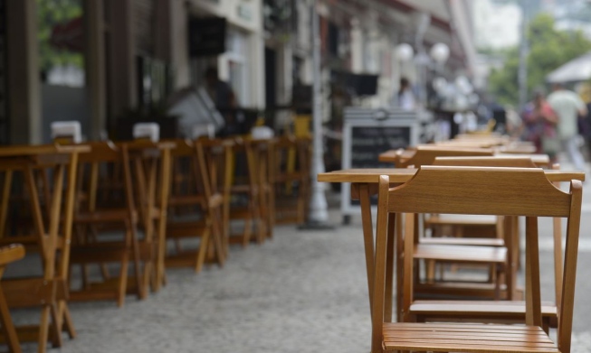 40% dos bares e restaurantes não conseguirão reabrir, em Cuiabá