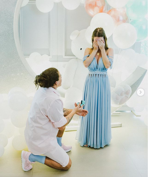 Whindersson Nunes e Maria Lina esperam um menino; casal fica noivo