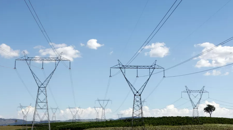 Governo prepara medida provisória que abre caminho para racionamento de energia