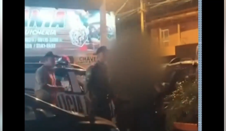 PM é filmado ao agredir estudante durante abordagem