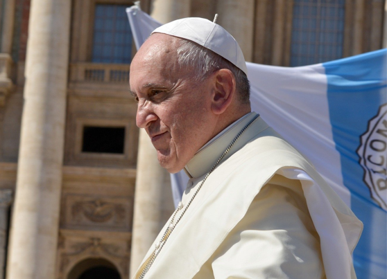 Papa diz estar triste por abusos de menores pela Igreja na França