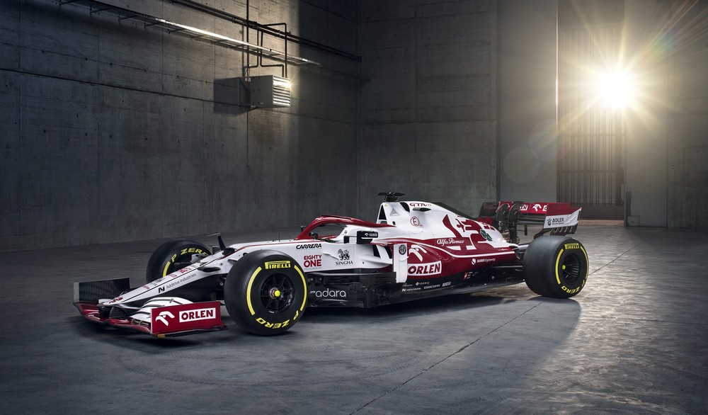 Ao som de Chopin, Alfa Romeo revela novo carro para