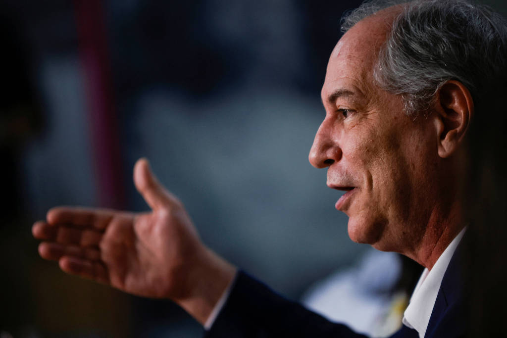 Ciro: Bolsonaro é “louco e  genocida” e Lula expressão  do “populismo corrupto”