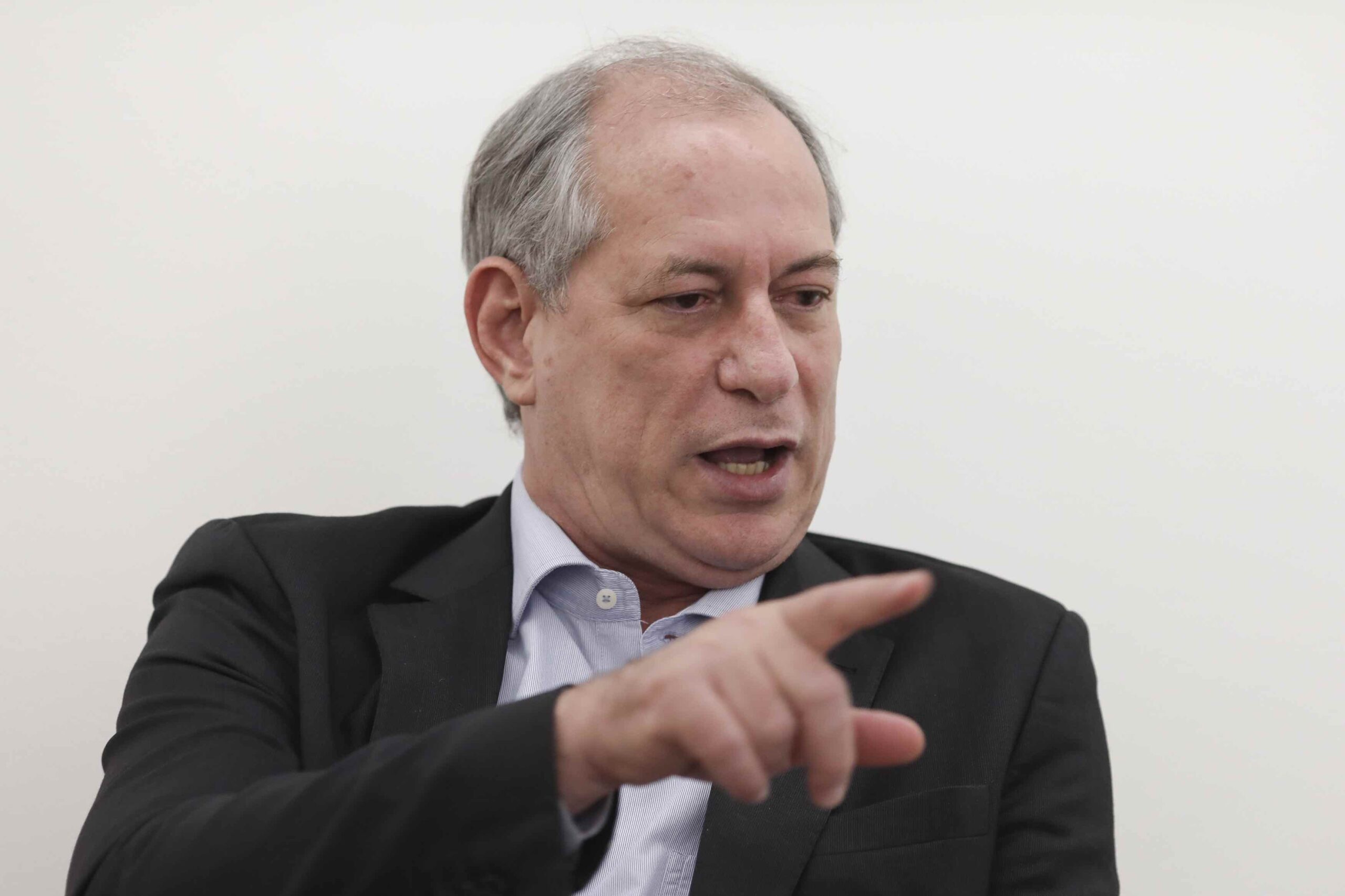 'Não vejo futuro com a volta ao lulopetista envelhecido e inconfiável', diz Ciro