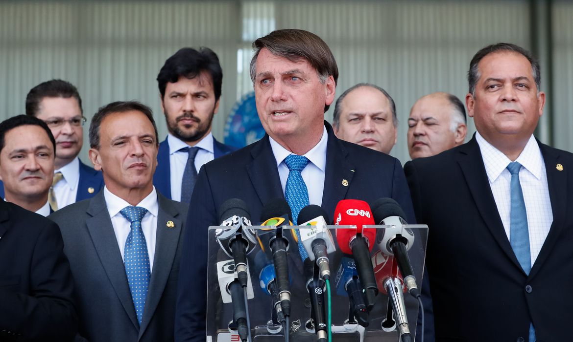 Bolsonaro quer que Renda Cidadã tenha valor igual ou superior ao Auxílio Emergencial