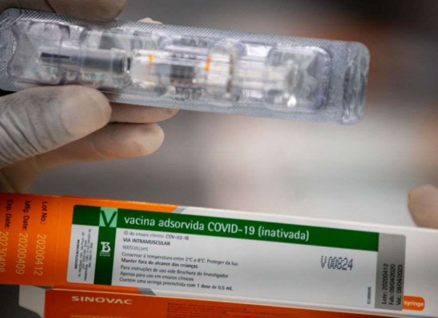 Estudo sobre Coronavac não prova necessidade de reforço com 3ª dose